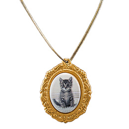 Pet Photo Porcelain Oval Locket Usage